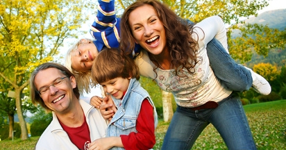 fotolia_10019942_xs_small_familie
